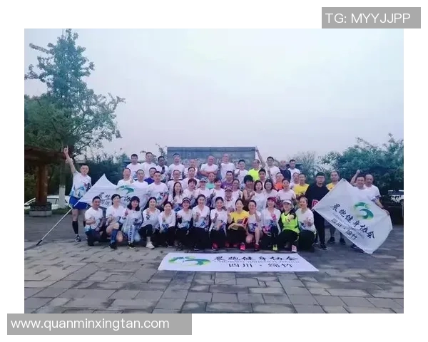 足球球星晨跑起源揭秘:谁是率先倡导这一健康习惯的先驱者 足球球星晨跑起源揭秘:谁是率先倡导这一健康习惯的先驱者